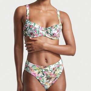 Victoria's Secret Swim Essential Wicked Bikini Top in Palm Sz S